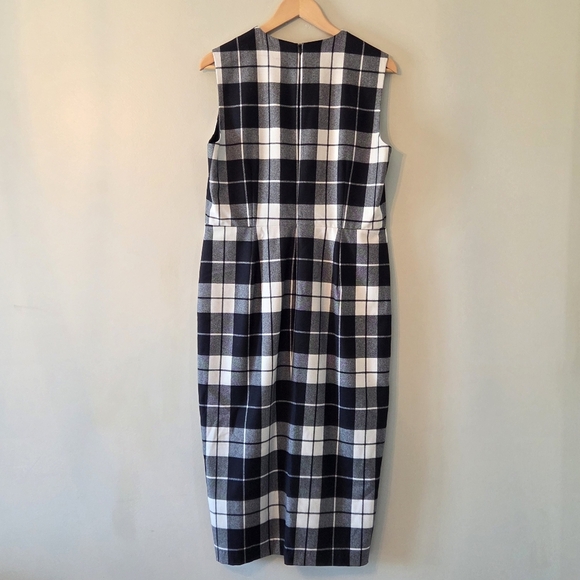 MaxMara Women's Wool Plaid Fall Winter Midi Sleeveless Professional Dress Sz 14 - Picture 13 of 16